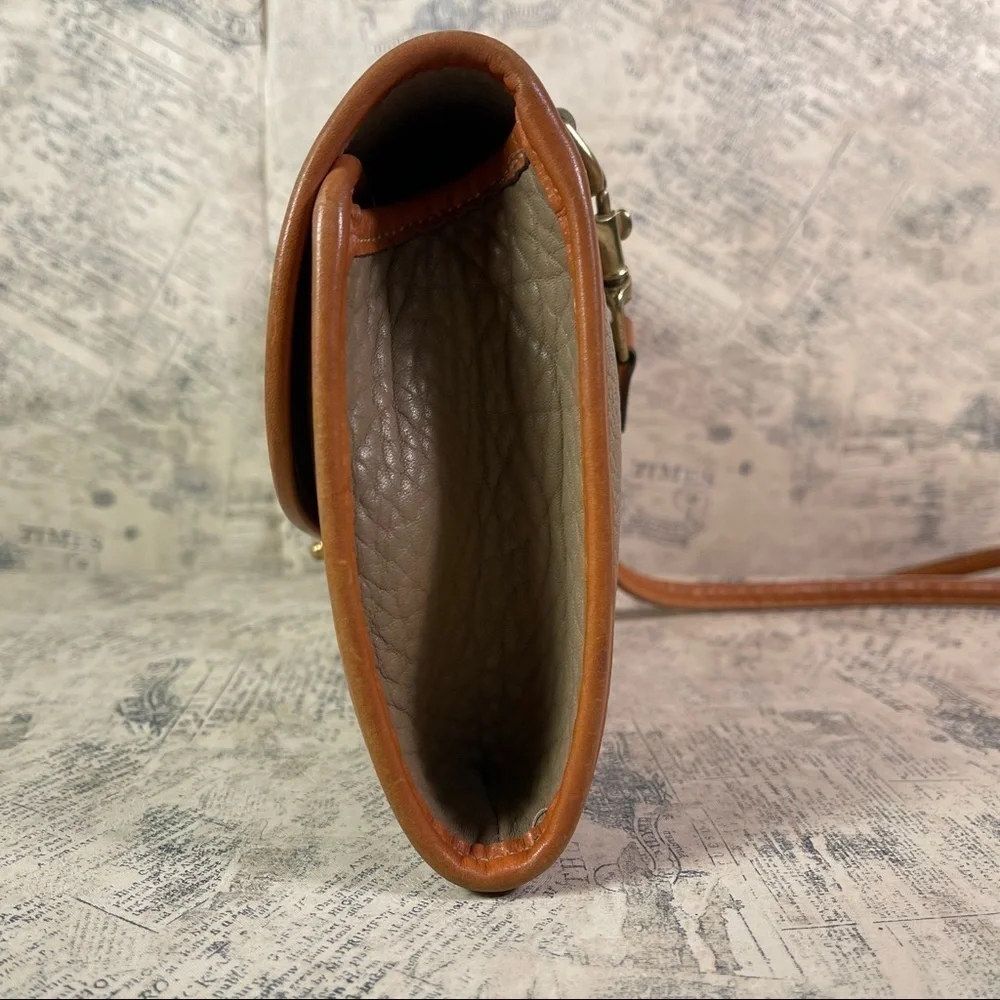 Vintage Dooney & Bourke All Weather Leather Cavalry Pochette R77